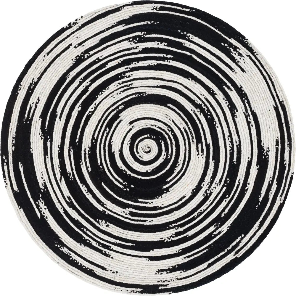 Black & White Braided Chindi Rug - Rug Mart Top Rated Deals + Fast & Free Shipping