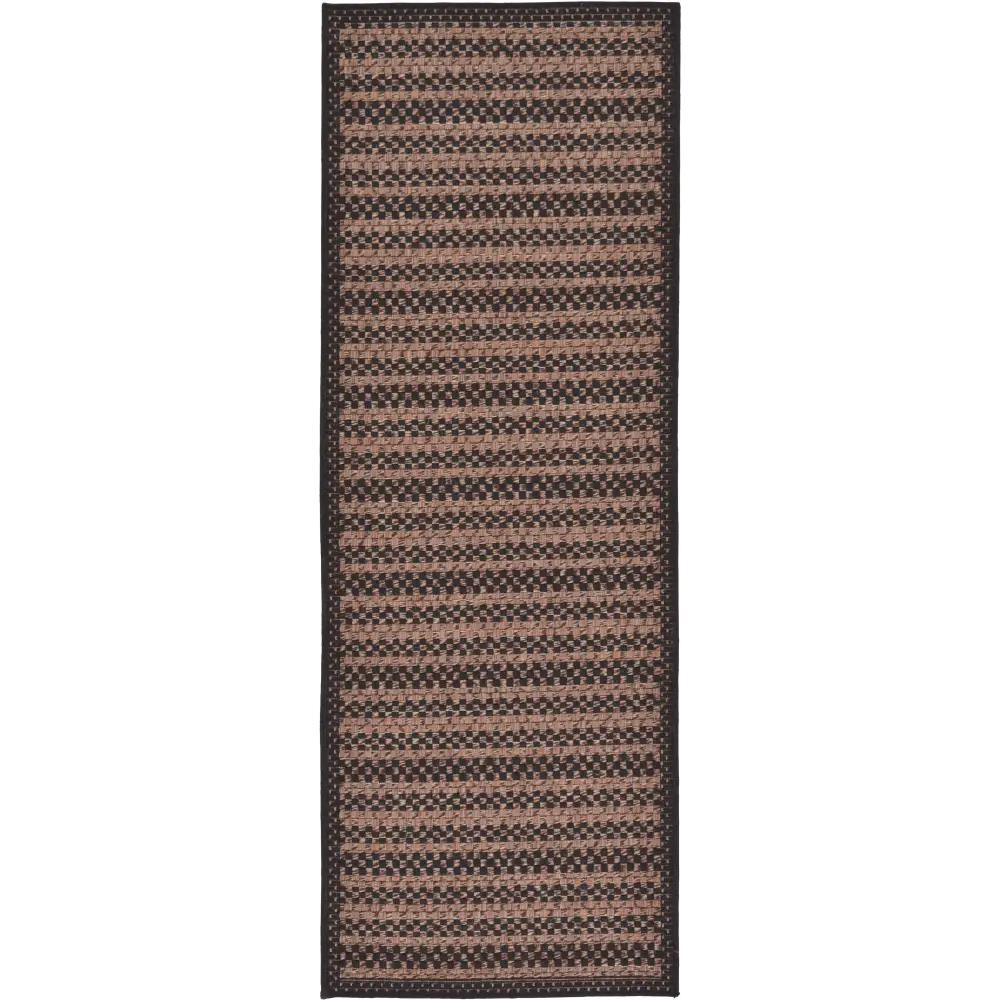 Contemporary outdoor border checkered rug - Brown / 2’ 2 x