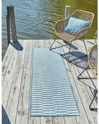 Contemporary outdoor striped striped rug - Rugs