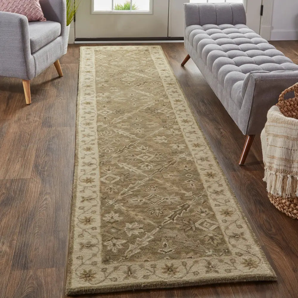 Eaton Floral Diamond Persian Wool - Rug Mart Top Rated Deals + Fast & Free Shipping