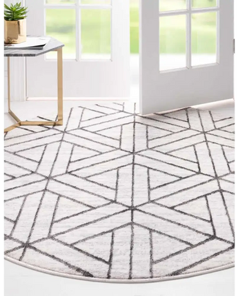 Geometric matrix trellis motif rug - Area Rugs