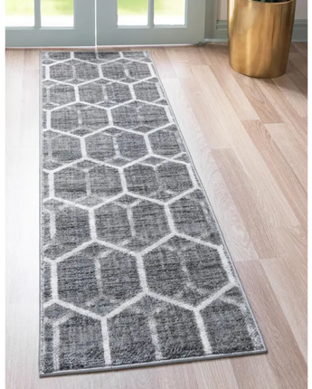 Geometric matrix trellis tile rug - Area Rugs