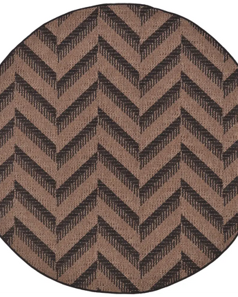 Modern outdoor modern chevron rug - Brown / 6’ 1 x 6’ 1 /
