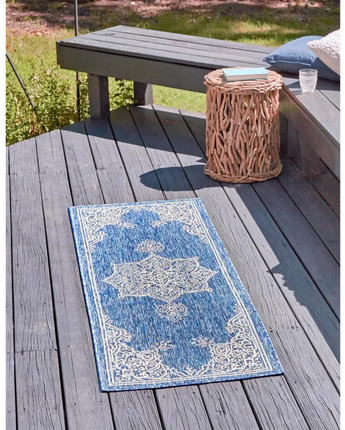 Traditional outdoor traditional antique rug - Rugs