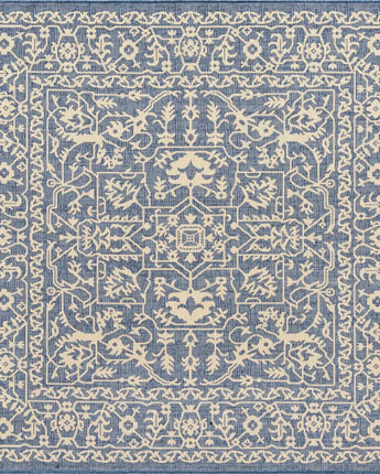 Traditional outdoor botanical allover rug - Blue / 6’ 1 x 6’