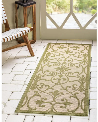 Traditional outdoor botanical gate rug - Rugs