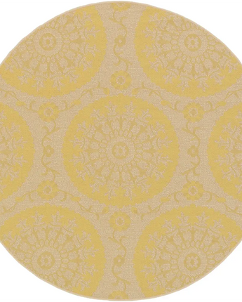 Traditional outdoor botanical medallion rug - Yellow / 6’ 1